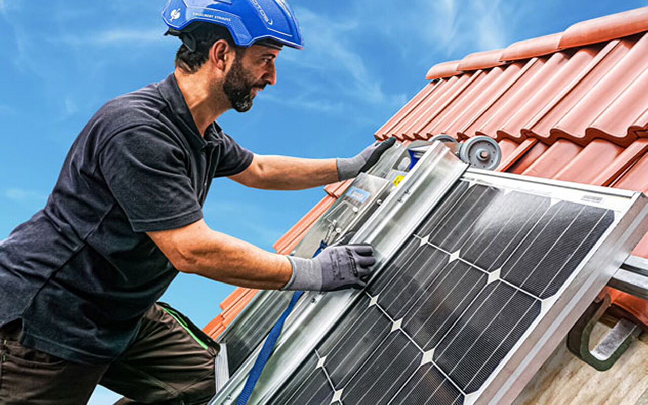 Anwendungsbeispiel Wartungsleiter für Solaranlagen